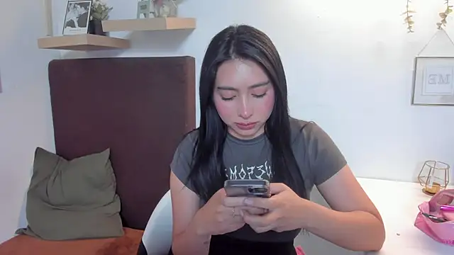 Snapshot of isabella_jade chatting on 4, 2, 2025 isabella jade online show from 4, 2, 2025