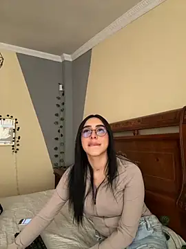 Snapshot of isabella_jade chatting on 19, 9, 2025 isabella jade online show from 19, 9, 2025