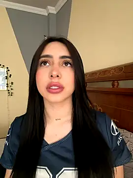 Snapshot of isabella_jade chatting on 20, 10, 2025 isabella jade online show from 20, 10, 2025