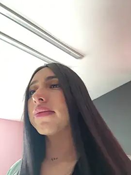 Snapshot of isabella_jade chatting on 25, 10, 2025 isabella jade online show from 25, 10, 2025