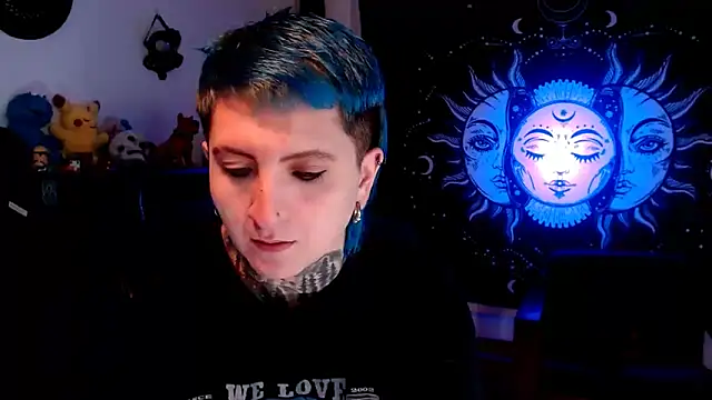 Snapshot of Marieblueeyes chatting on 11, 3, 2025 Marieblueeyes online show from 11, 3, 2025