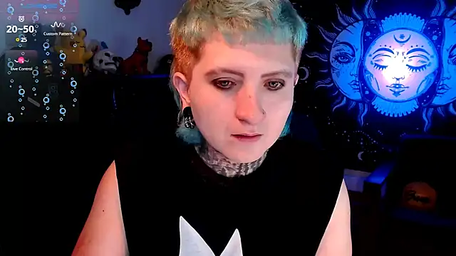 Snapshot of Marieblueeyes chatting on 15, 3, 2025 Marieblueeyes online show from 15, 3, 2025