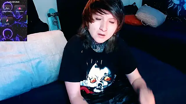 Snapshot of Marieblueeyes chatting on 9, 9, 2025 Marieblueeyes online show from 9, 9, 2025