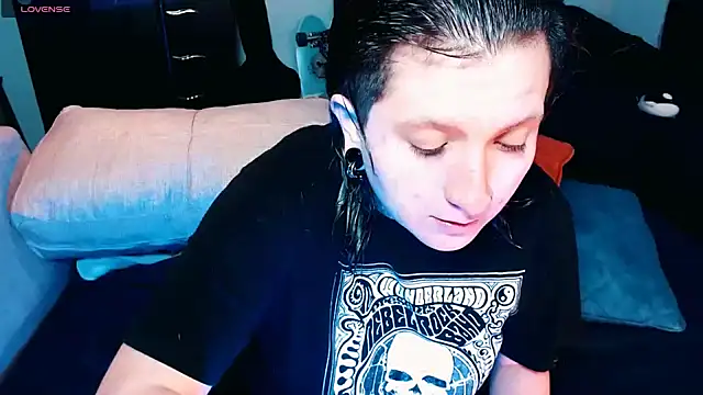 Snapshot of Marieblueeyes chatting on 6, 10, 2025 Marieblueeyes online show from 6, 10, 2025