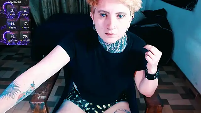 Snapshot of Marieblueeyes chatting on 12, 11, 2025 Marieblueeyes online show from 12, 11, 2025