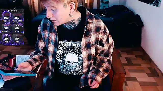 Snapshot of Marieblueeyes chatting on 19, 11, 2025 Marieblueeyes online show from 19, 11, 2025