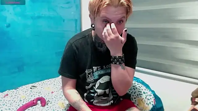 Snapshot of Marieblueeyes chatting on 3, 12, 2025 Marieblueeyes online show from 3, 12, 2025