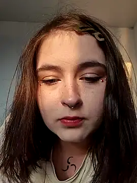 Snapshot of Yammy_Yumi chatting on 7, 11, 2025 Yammy Yumi online show from 7, 11, 2025