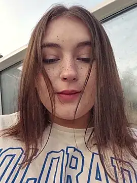 Snapshot of Yammy_Yumi chatting on 30, 11, 2025 Yammy Yumi online show from 30, 11, 2025