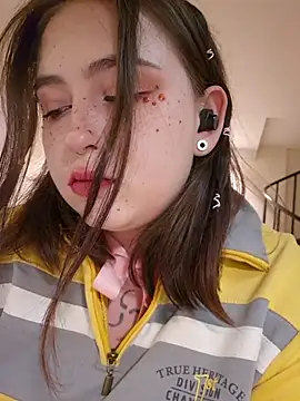 Snapshot of Yammy_Yumi chatting on 30, 11, 2025 Yammy Yumi online show from 30, 11, 2025