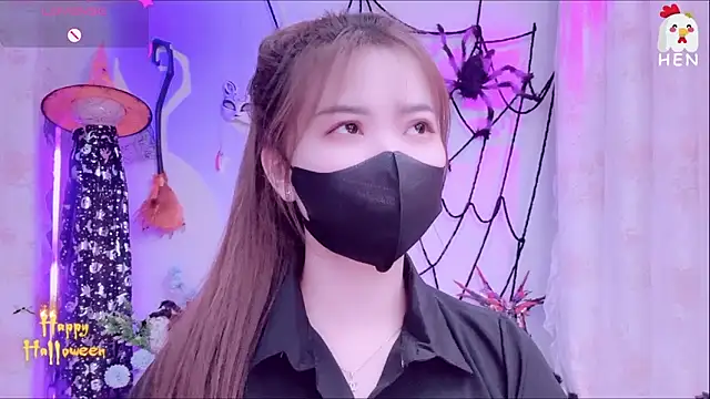 Snapshot of hen237 chatting on 5, 11, 2025 hen237 online show from 5, 11, 2025