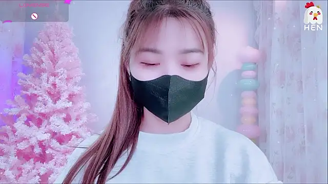 Snapshot of hen237 chatting on 12, 11, 2025 hen237 online show from 12, 11, 2025