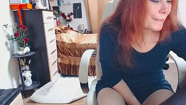 Snapshot of CrazyMomy chatting on 27, 9, 2025 CrazyMomy online show from 27, 9, 2025