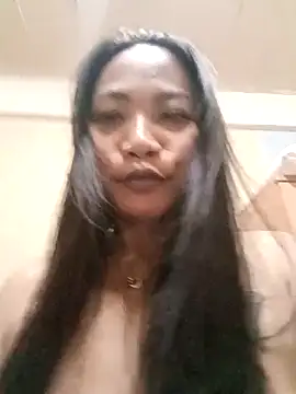 Snapshot of KinkyKit_May chatting on 17, 11, 2025 KinkyKit May online show from 17, 11, 2025