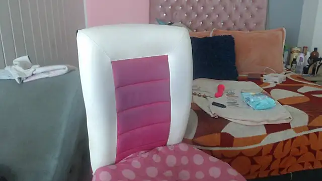 Negrabig online show from 18, 2, 2025