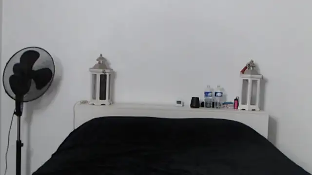 Snapshot of Oriane_Jackson chatting on 19, 10, 2025 Oriane Jackson online show from 19, 10, 2025