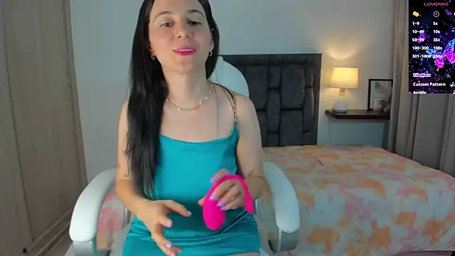 Snapshot of lucia_s1 chatting on 19, 2, 2025 lucia s1 online show from 19, 2, 2025