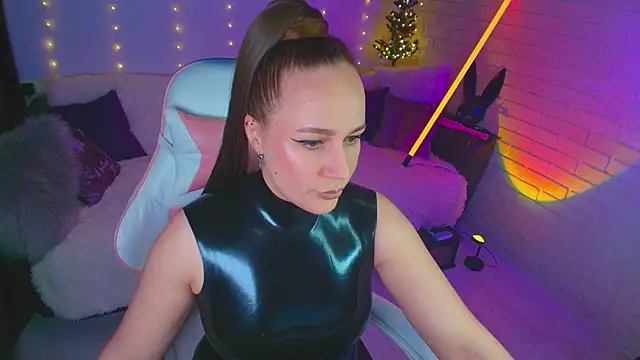 pepper cat  online show from 9, 4, 2026