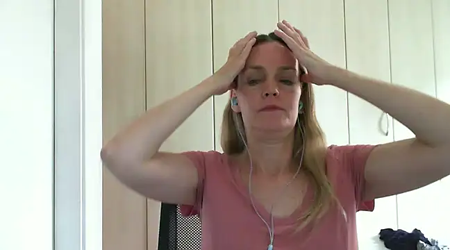 Snapshot of Annylove1 chatting on 13, 2, 2025 Annylove1 online show from 13, 2, 2025