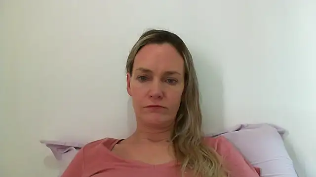 Snapshot of Annylove1 chatting on 14, 2, 2025 Annylove1 online show from 14, 2, 2025