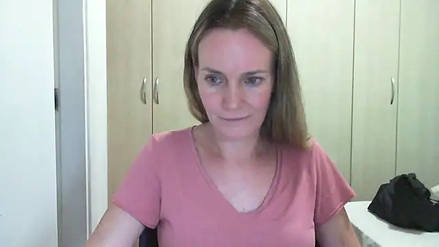 Snapshot of Annylove1 chatting on 4, 3, 2025 Annylove1 online show from 4, 3, 2025