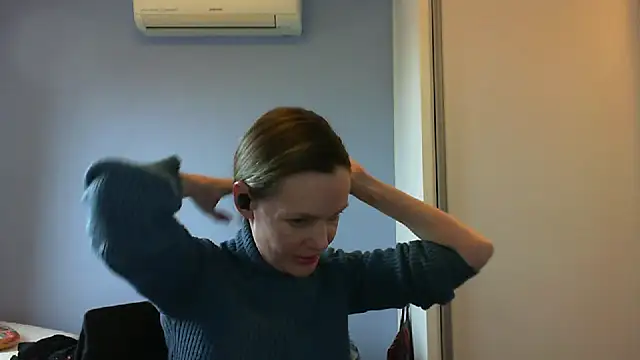 Snapshot of Annylove1 chatting on 24, 9, 2025 Annylove1 online show from 24, 9, 2025