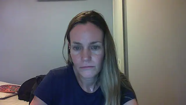 Snapshot of Annylove1 chatting on 6, 10, 2025 Annylove1 online show from 6, 10, 2025