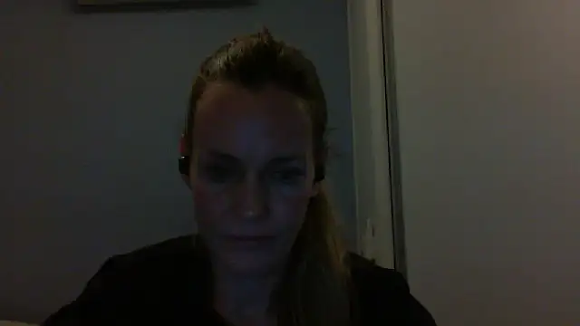 Snapshot of Annylove1 chatting on 9, 10, 2025 Annylove1 online show from 9, 10, 2025