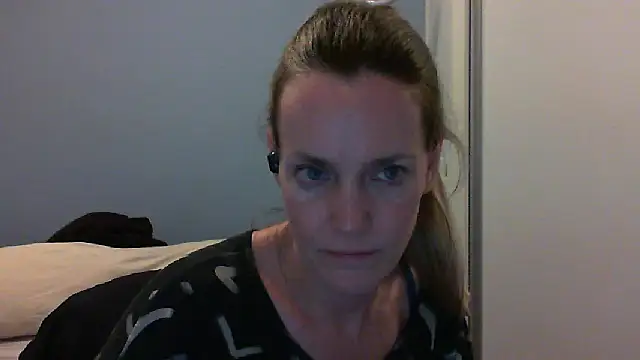 Snapshot of Annylove1 chatting on 29, 10, 2025 Annylove1 online show from 29, 10, 2025