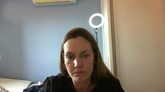 Snapshot of Annylove1 chatting on 3, 11, 2025 Annylove1 online show from 3, 11, 2025