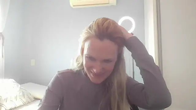 Snapshot of Annylove1 chatting on 6, 7, 2026 Annylove1 online show from 6, 7, 2026