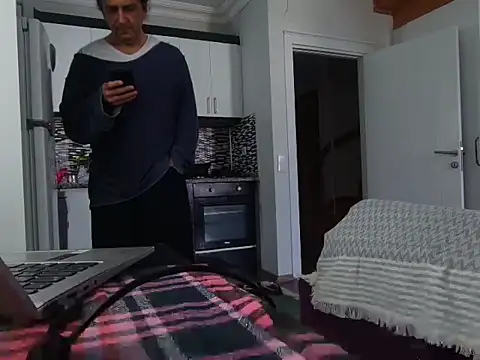Snapshot of ALPHANDRE chatting on 23, 4, 2026 ALPHANDRE online show from 23, 4, 2026