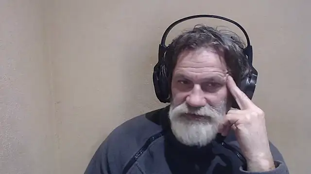 Snapshot of AlexNudo chatting on 18, 1, 2025 AlexNudo online show from 18, 1, 2025