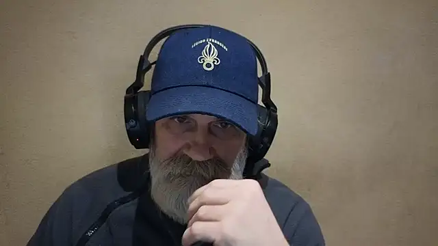 Snapshot of AlexNudo chatting on 9, 2, 2025 AlexNudo online show from 9, 2, 2025