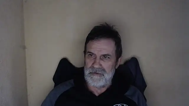 Snapshot of AlexNudo chatting on 3, 10, 2025 AlexNudo online show from 3, 10, 2025