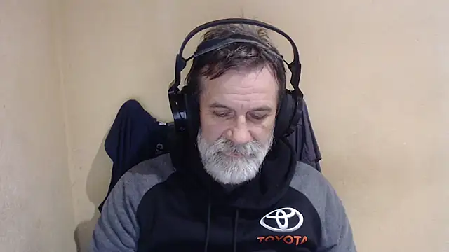 Snapshot of AlexNudo chatting on 19, 10, 2025 AlexNudo online show from 19, 10, 2025