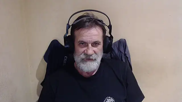 Snapshot of AlexNudo chatting on 24, 10, 2025 AlexNudo online show from 24, 10, 2025