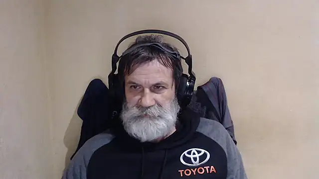 Snapshot of AlexNudo chatting on 22, 11, 2025 AlexNudo online show from 22, 11, 2025