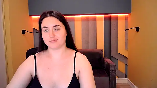 Snapshot of Roxie_Bradley chatting on 5, 1, 2025 Roxie Bradley online show from 5, 1, 2025