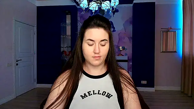 Snapshot of Roxie_Bradley chatting on 11, 1, 2025 Roxie Bradley online show from 11, 1, 2025