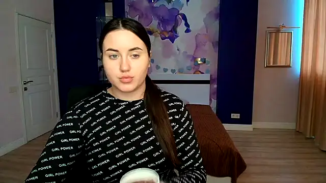 Snapshot of Roxie_Bradley chatting on 31, 1, 2025 Roxie Bradley online show from 31, 1, 2025