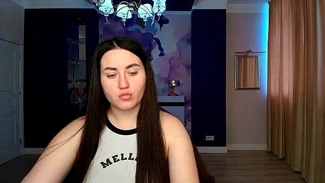 Snapshot of Roxie_Bradley chatting on 7, 2, 2025 Roxie Bradley online show from 7, 2, 2025