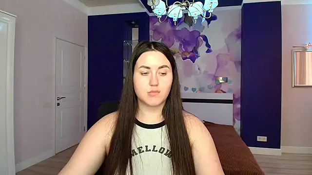 Snapshot of Roxie_Bradley chatting on 18, 2, 2025 Roxie Bradley online show from 18, 2, 2025