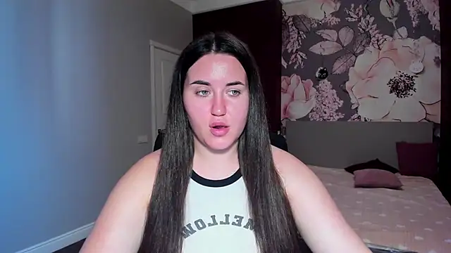 Snapshot of Roxie_Bradley chatting on 17, 9, 2025 Roxie Bradley online show from 17, 9, 2025