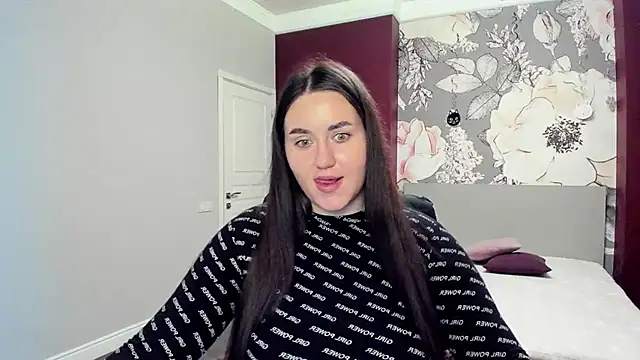 Snapshot of Roxie_Bradley chatting on 10, 10, 2025 Roxie Bradley online show from 10, 10, 2025