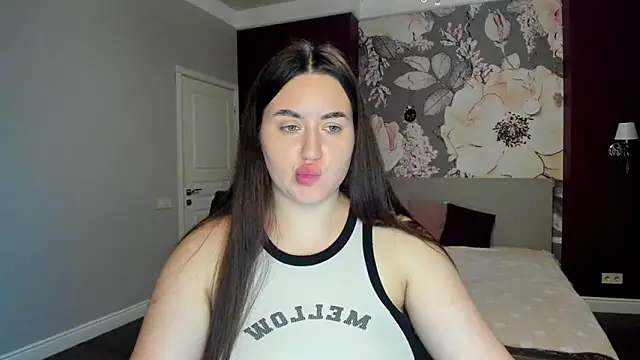 Roxie Bradley online show from 22, 12, 2025