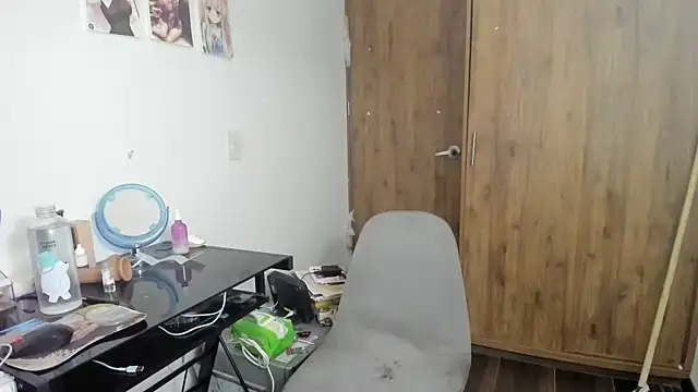 charlott7 online show from 1, 2, 2025