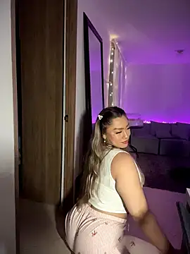 Im sophiie online show from 15, 2, 2026