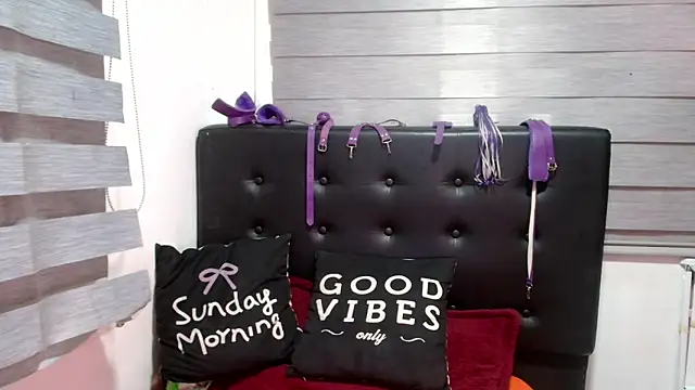 VIOLETTA-HOT online show from 4, 3, 2025