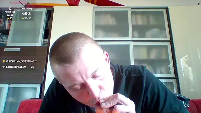 Matttthees online show from 18, 11, 2025